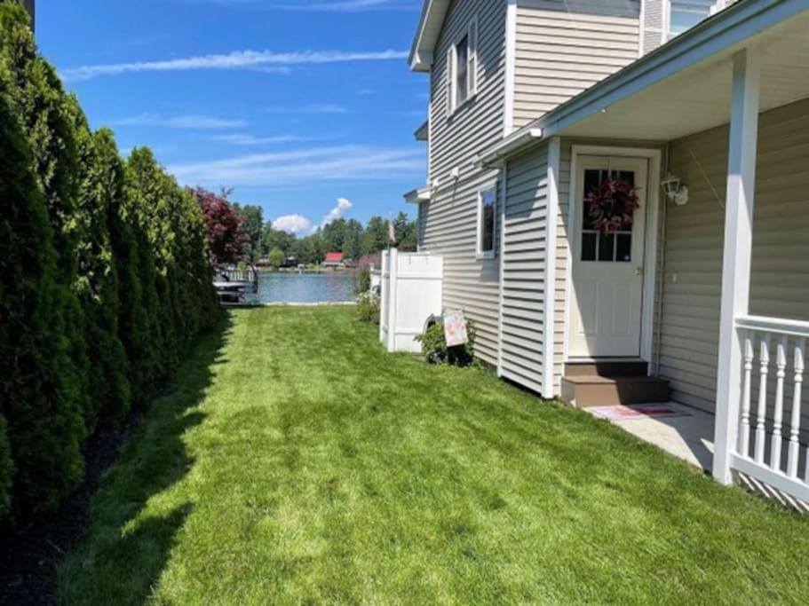 Waterfront Home With Dock Belmont Extérieur photo